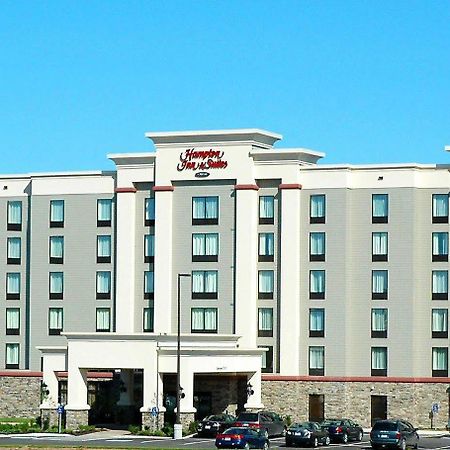 Hampton Inn & Suites By Hilton Moncton Exteriör bild
