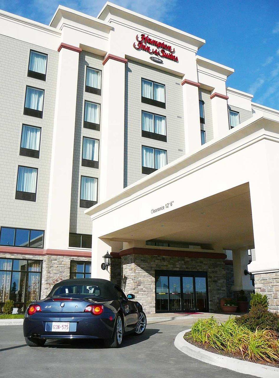 Hampton Inn & Suites By Hilton Moncton Exteriör bild