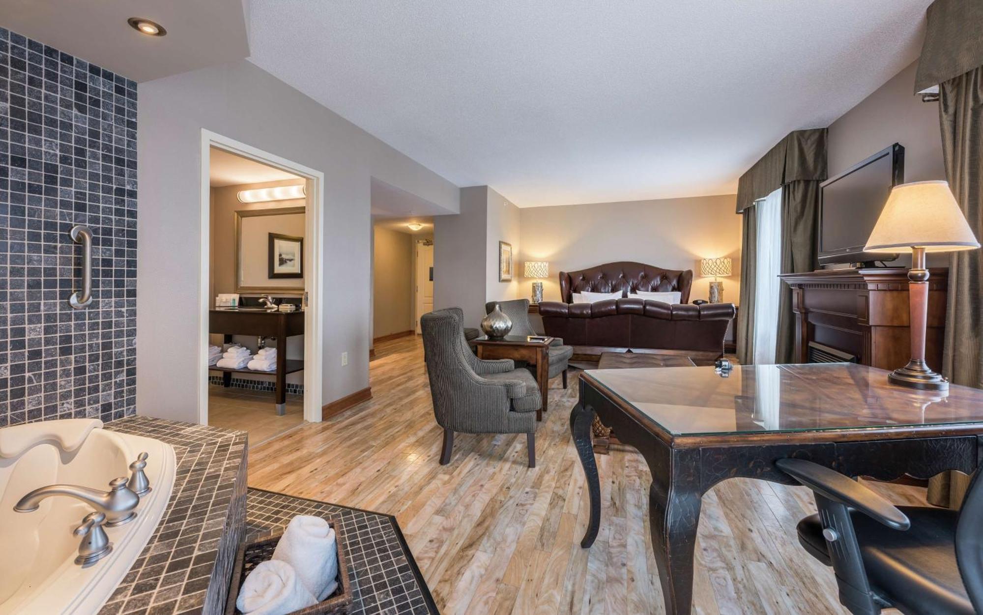 Hampton Inn & Suites By Hilton Moncton Exteriör bild