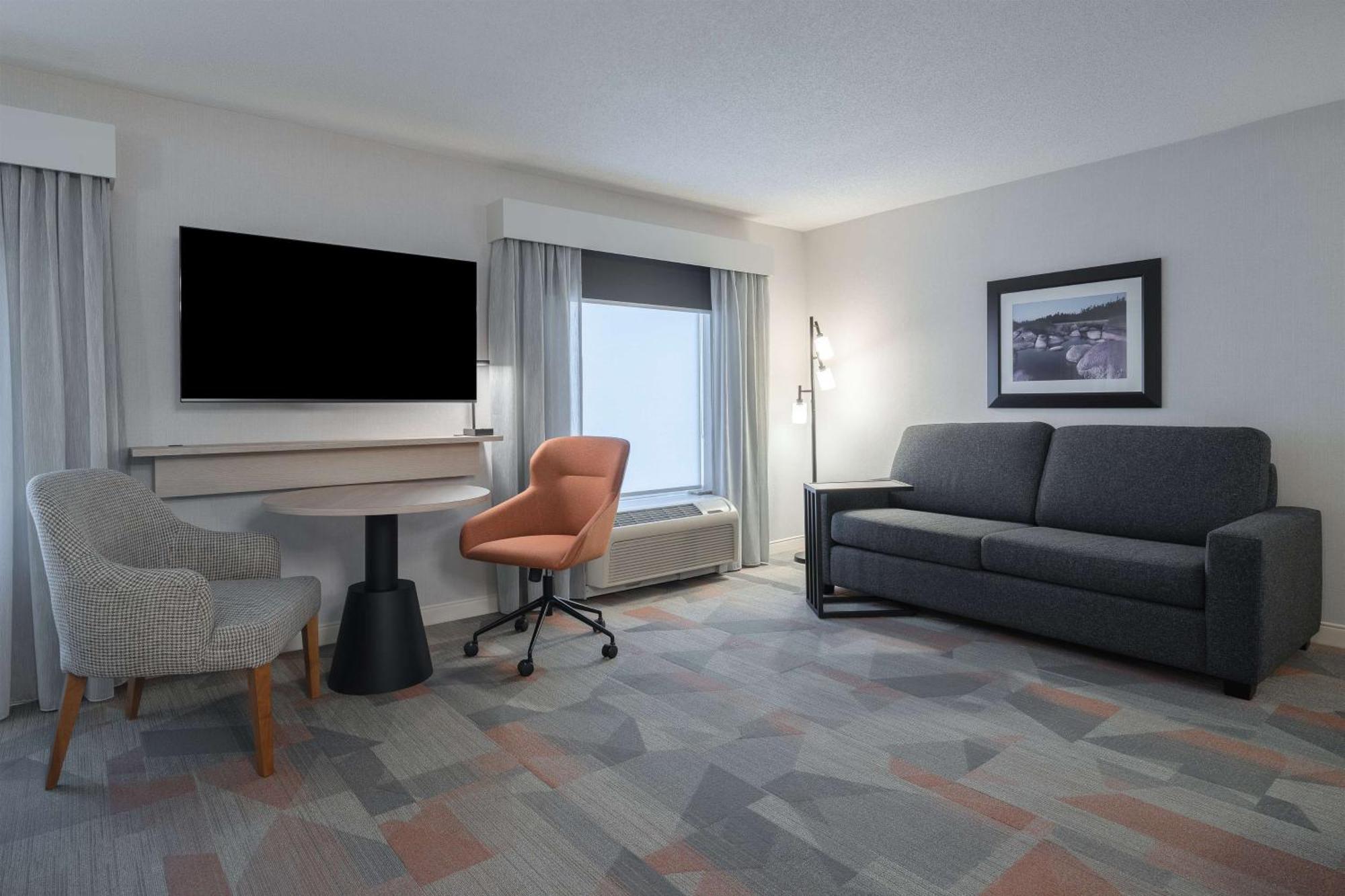 Hampton Inn & Suites By Hilton Moncton Exteriör bild