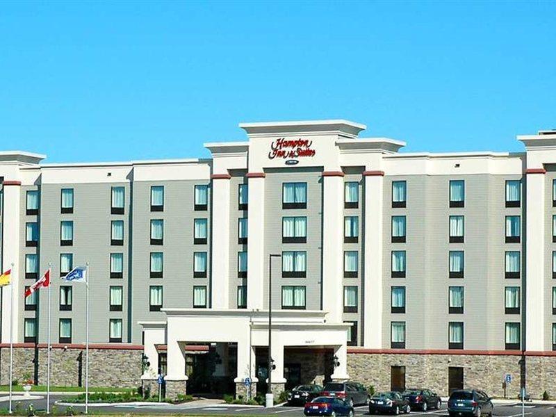 Hampton Inn & Suites By Hilton Moncton Exteriör bild